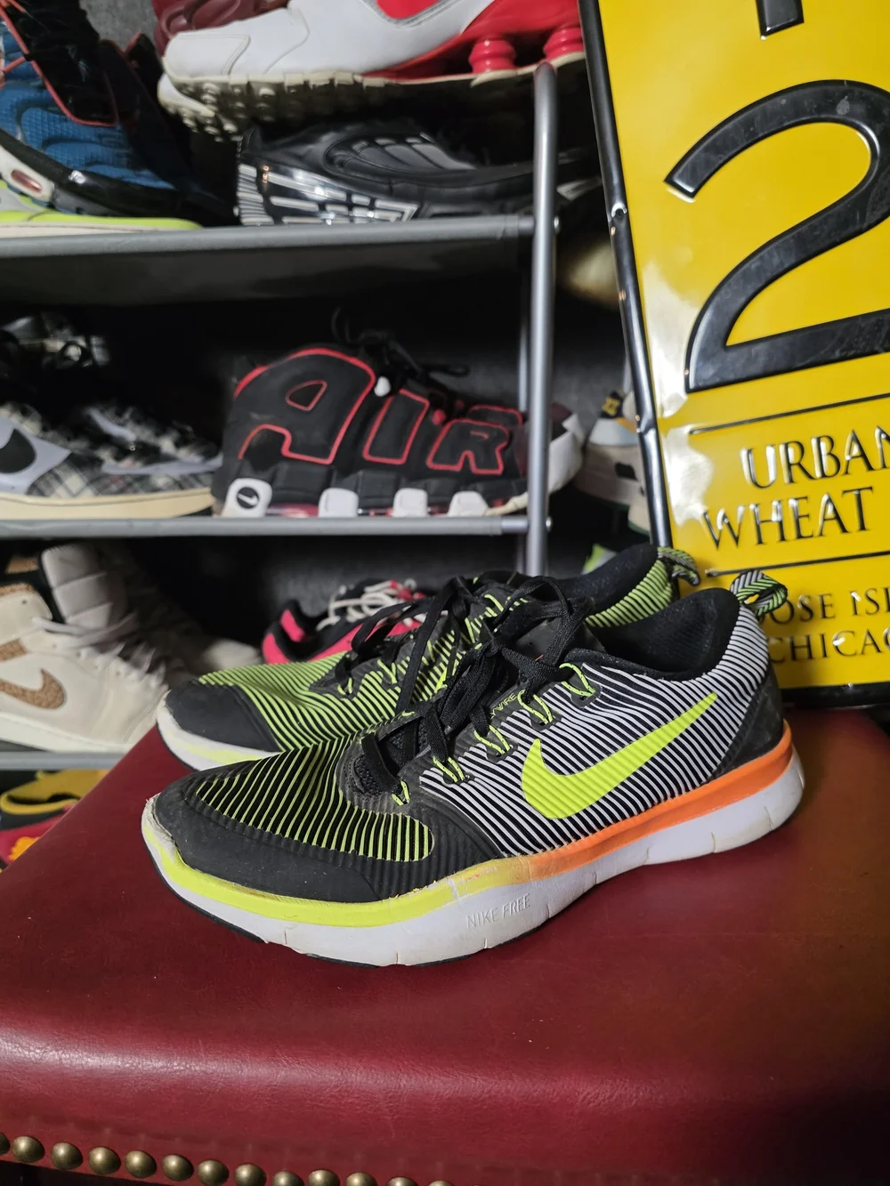 🔥 Nike Men's Free Black Neon Yellow Orange Running Sneakers Size 9.5 - Picture 3 of 9